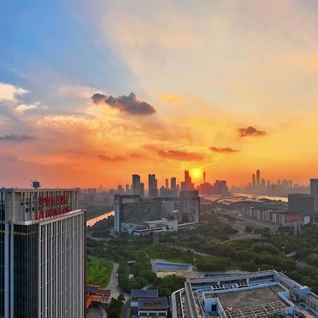 Guangzhou Pazhou Ln Dongfang Hotel Екстериор снимка