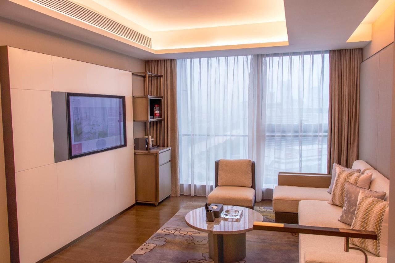 Guangzhou Pazhou Ln Dongfang Hotel Екстериор снимка