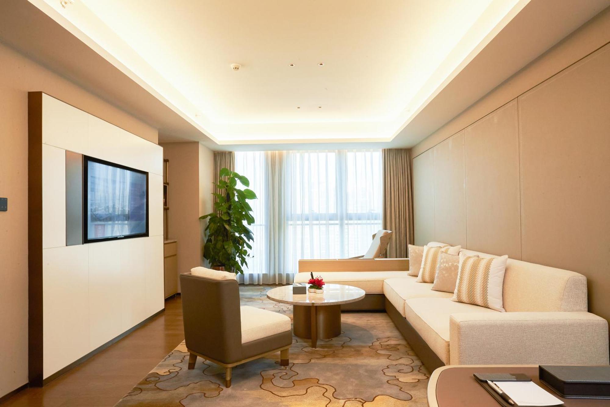 Guangzhou Pazhou Ln Dongfang Hotel Екстериор снимка