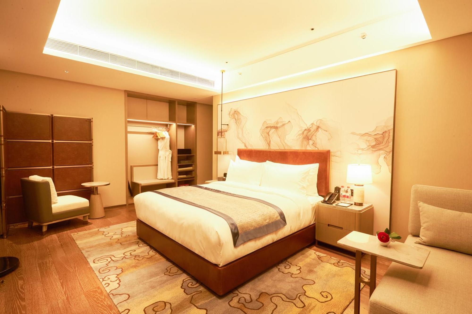 Guangzhou Pazhou Ln Dongfang Hotel Екстериор снимка