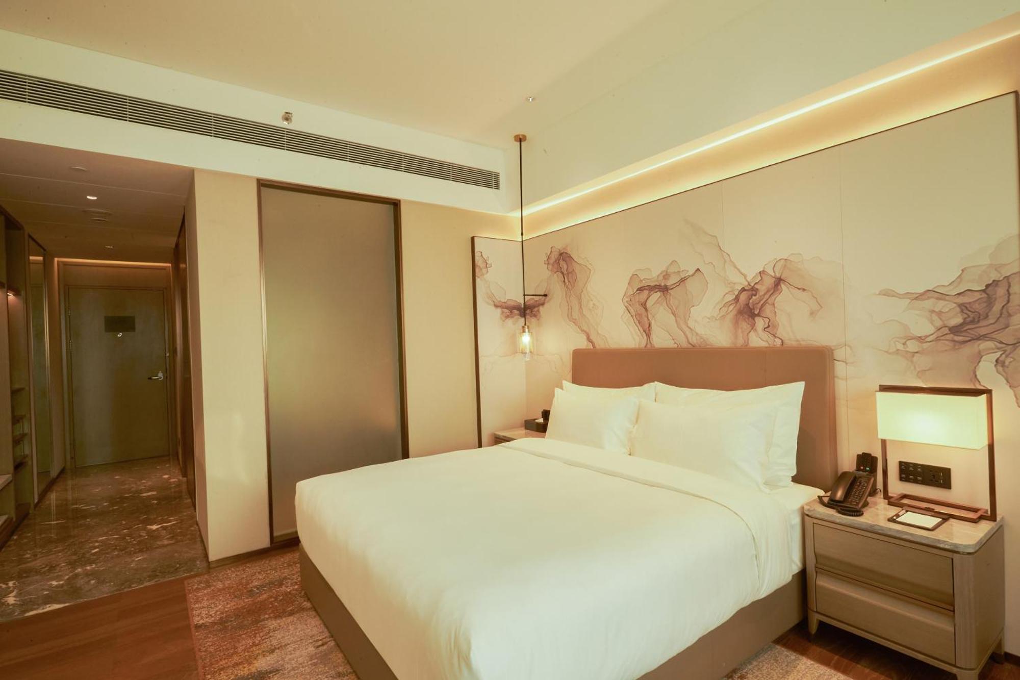 Guangzhou Pazhou Ln Dongfang Hotel Екстериор снимка