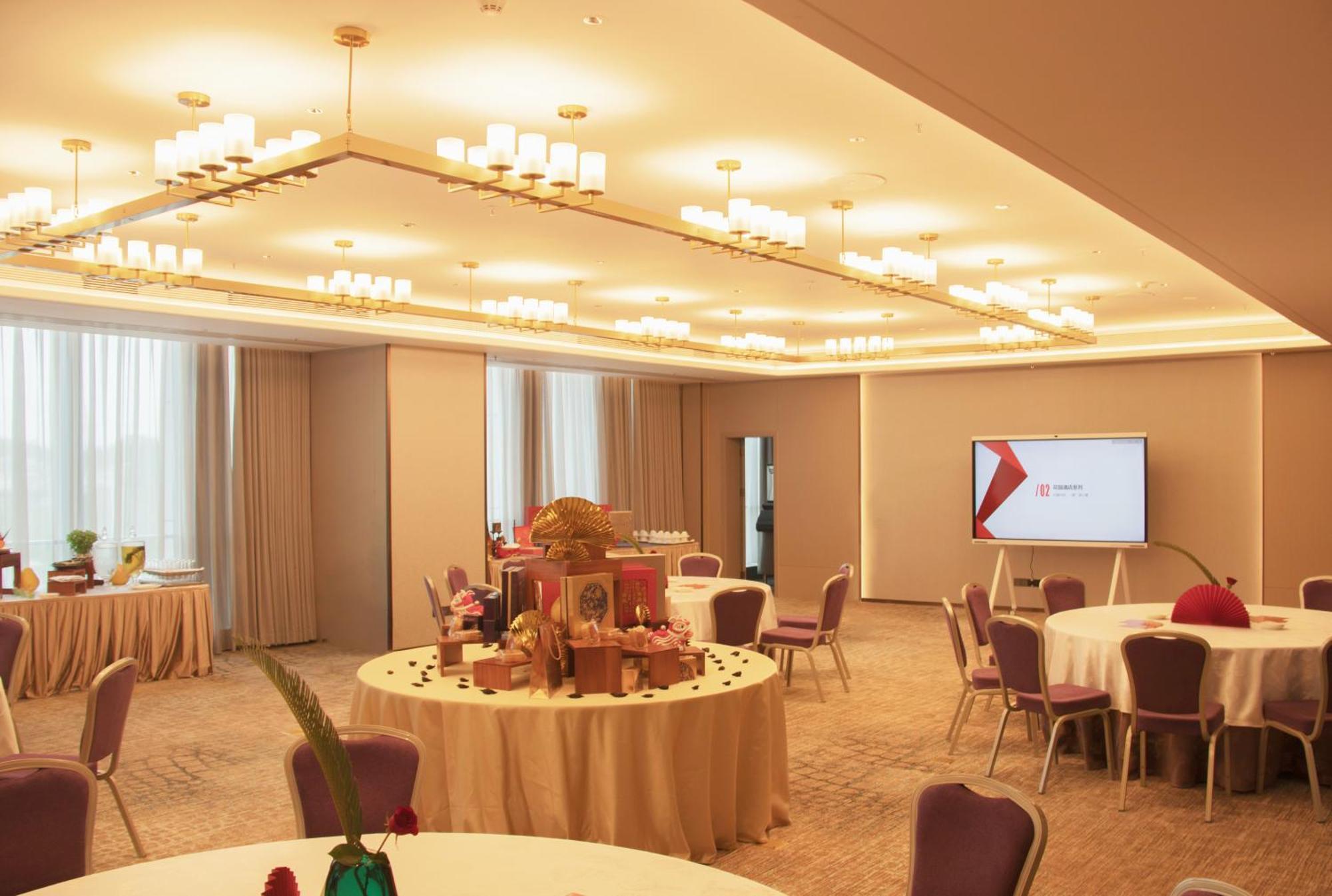Guangzhou Pazhou Ln Dongfang Hotel Екстериор снимка
