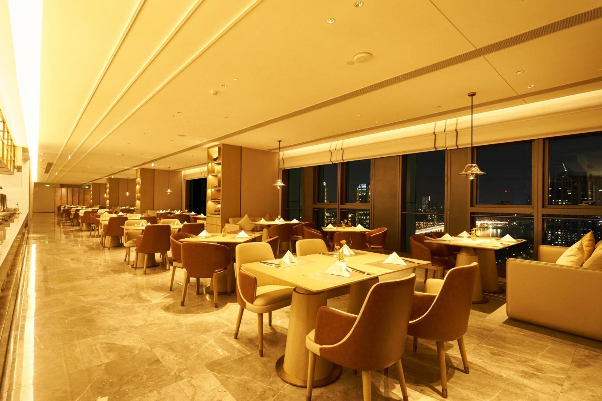 Guangzhou Pazhou Ln Dongfang Hotel Екстериор снимка