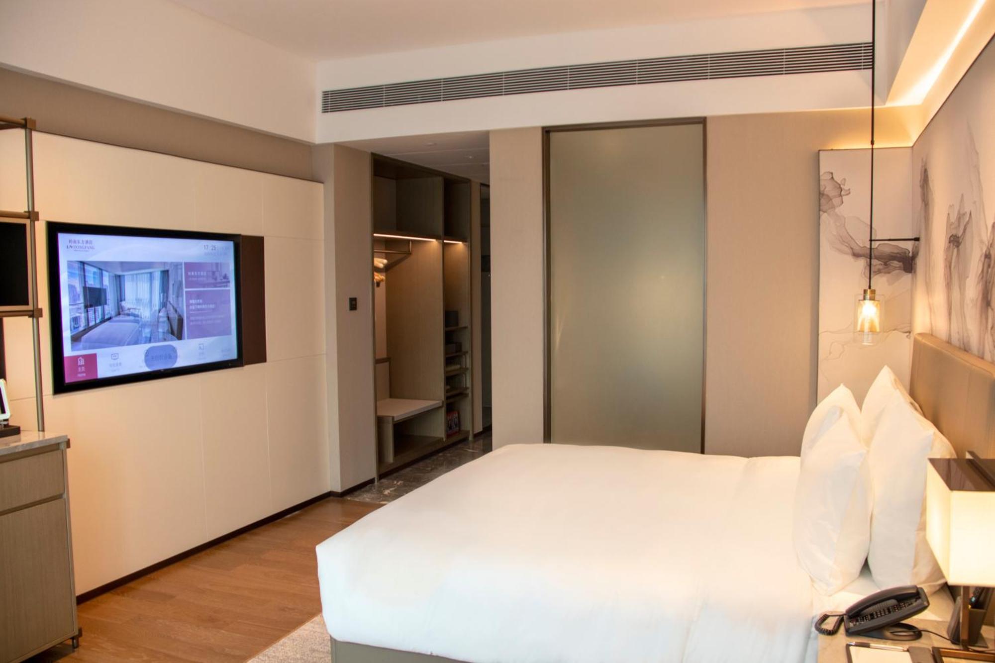 Guangzhou Pazhou Ln Dongfang Hotel Екстериор снимка