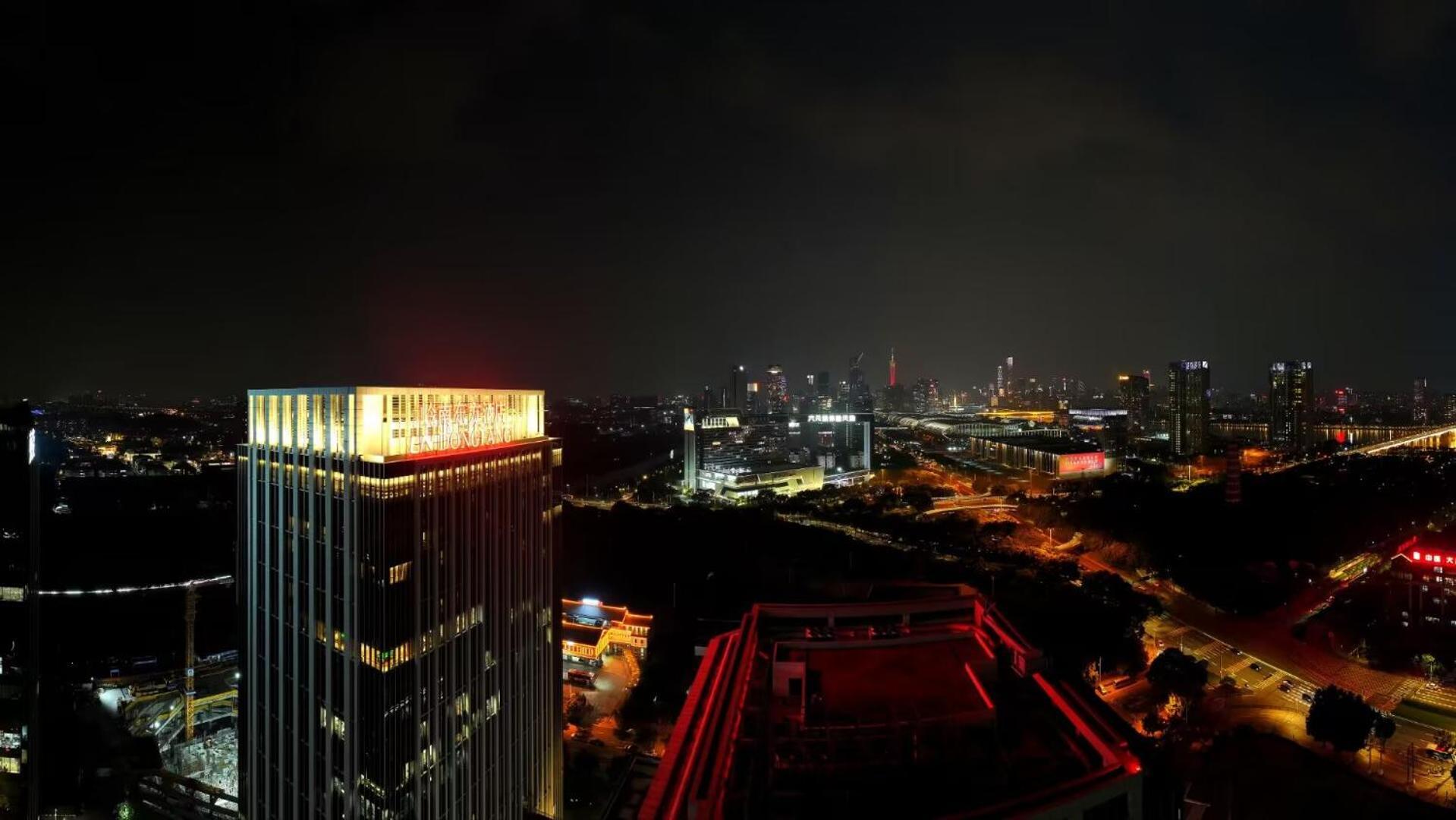 Guangzhou Pazhou Ln Dongfang Hotel Екстериор снимка